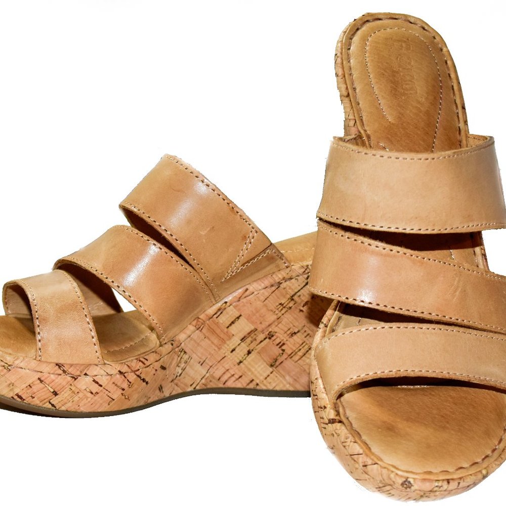 BORN HANDCRAFTED FOOTWEAR SANDALS